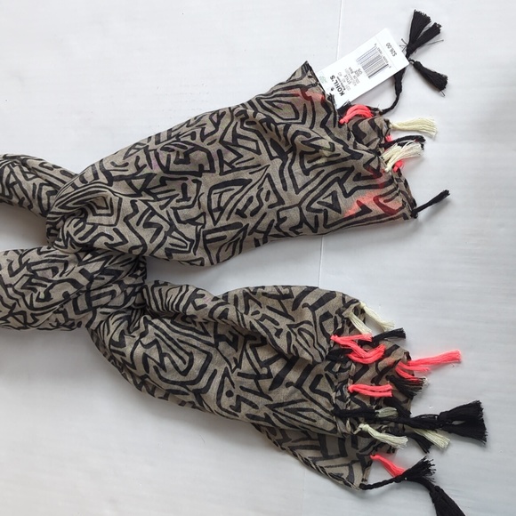 NEW The Perfectly Adjusted Scarf Tassel Pre-Made Ready to Wear Black - Picture 13 of 15